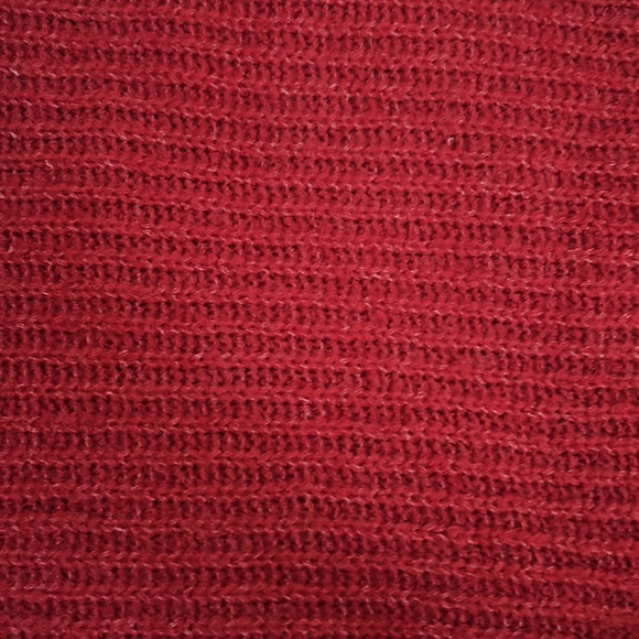 sweater - Picture 5 of 6